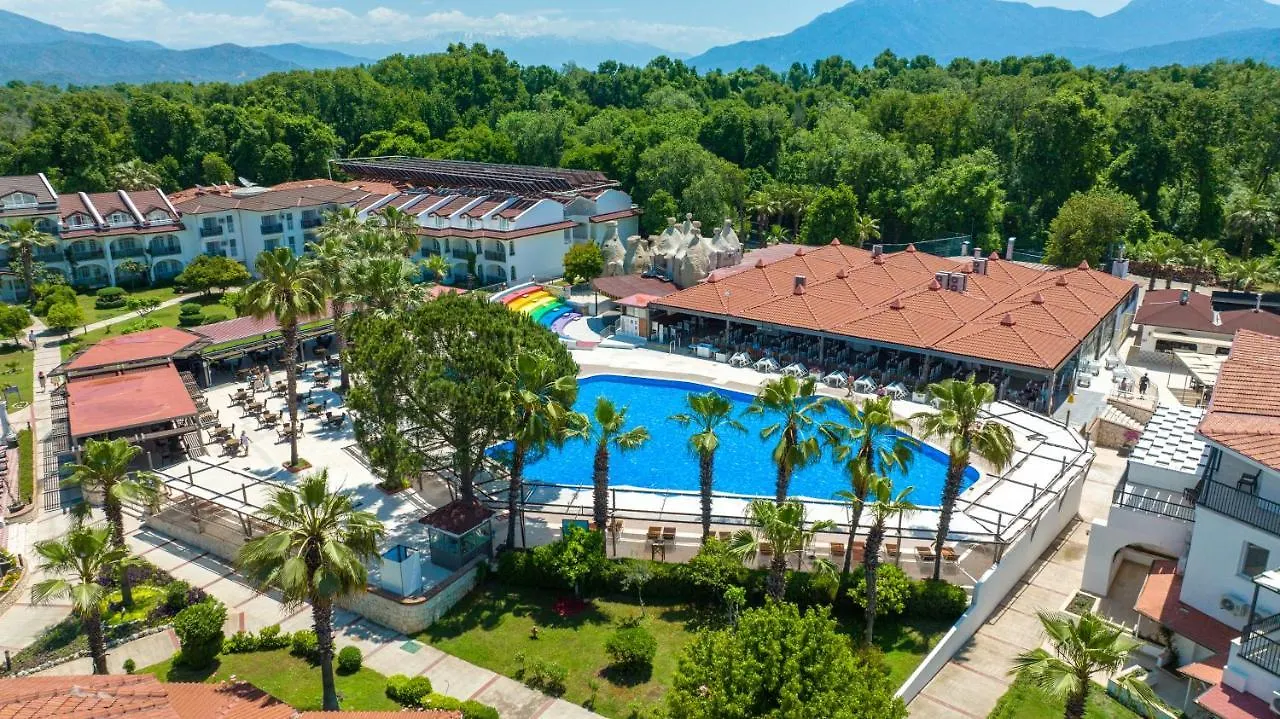 Lykia Botanika Beach Fun & Club Fethiye 4*,