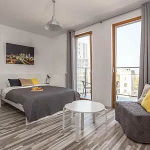 Chill Wola Center Апартаменты Варшава